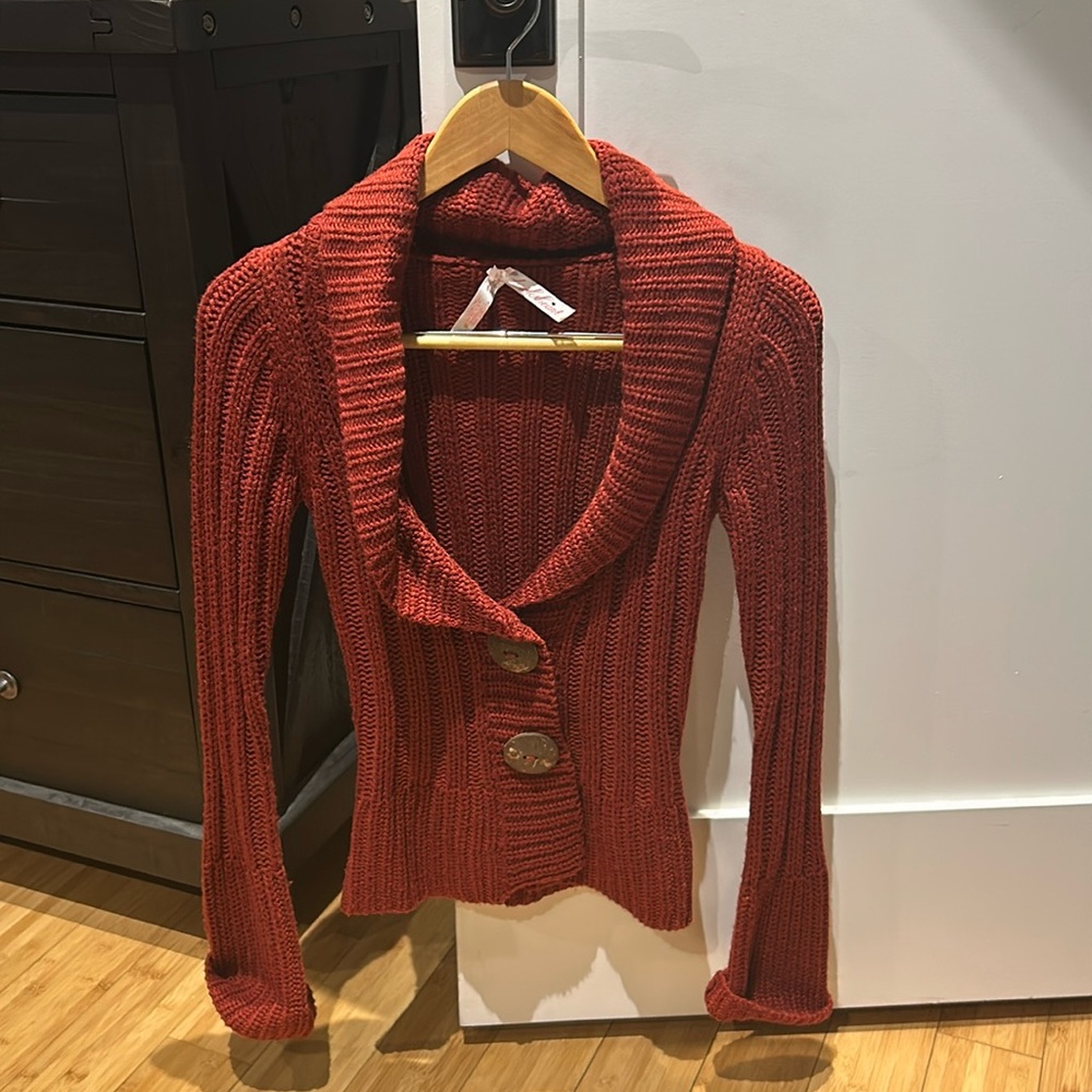 Cardigan sweater